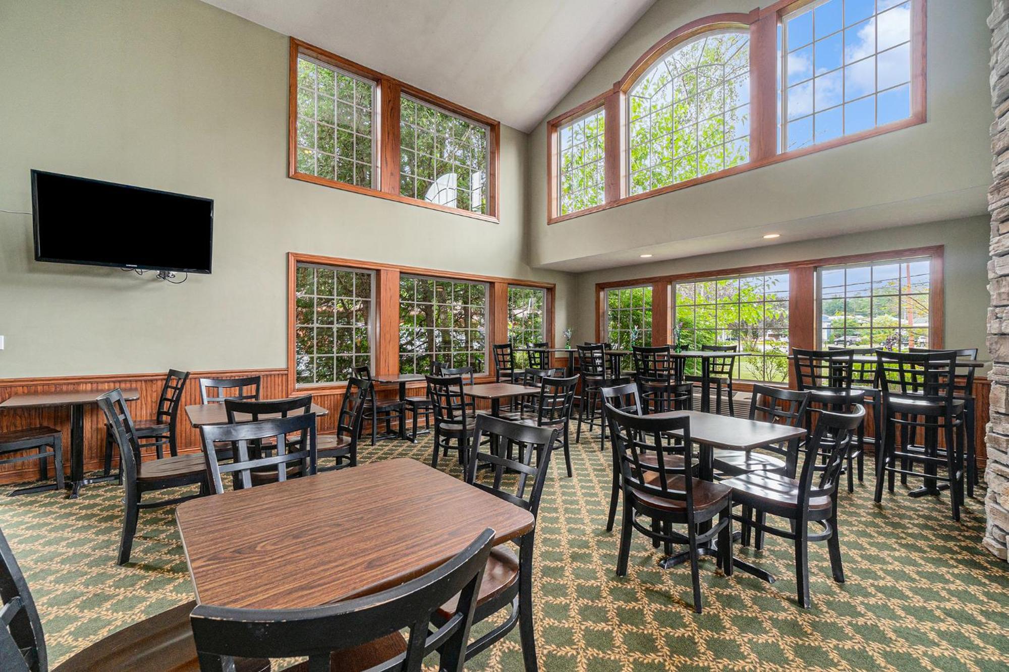 Howard Johnson By Wyndham Traverse City Luaran gambar