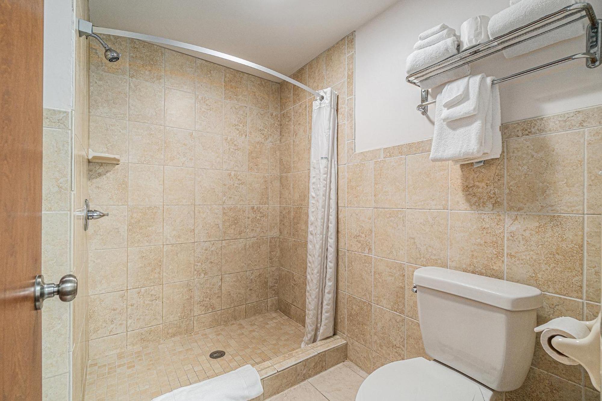 Howard Johnson By Wyndham Traverse City Luaran gambar